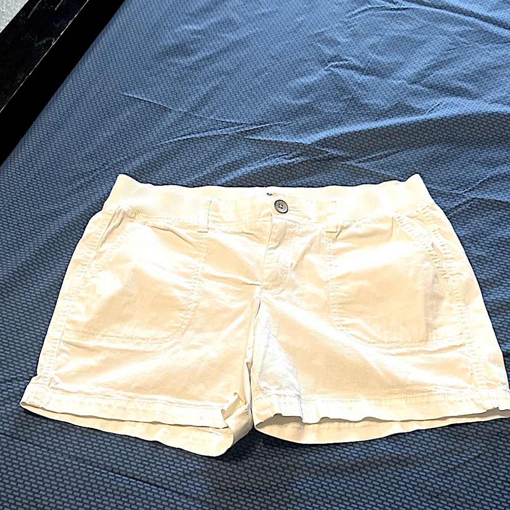 Women's white Shorts